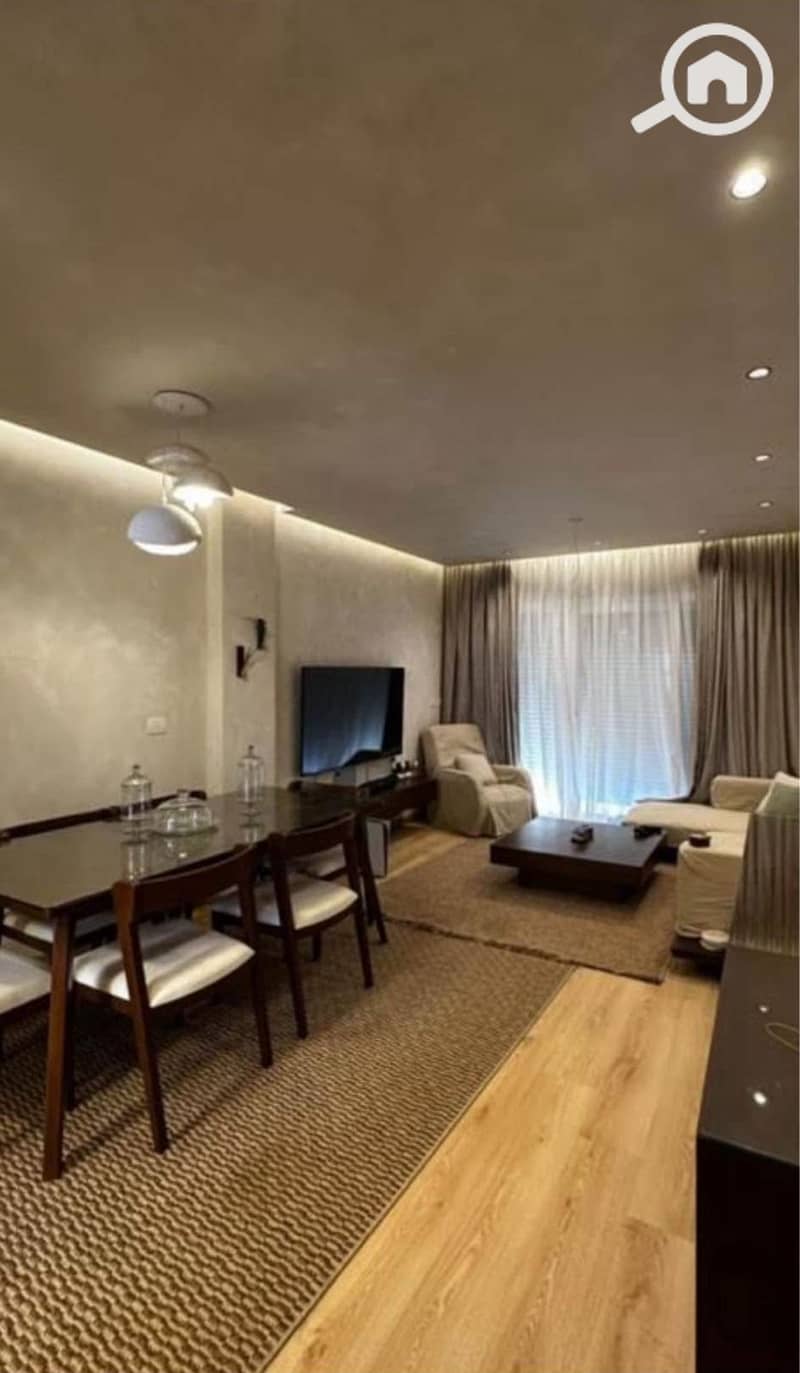 3 deb663eb-0fef-4ee0-8400-e20aa1b617a4. jpeg