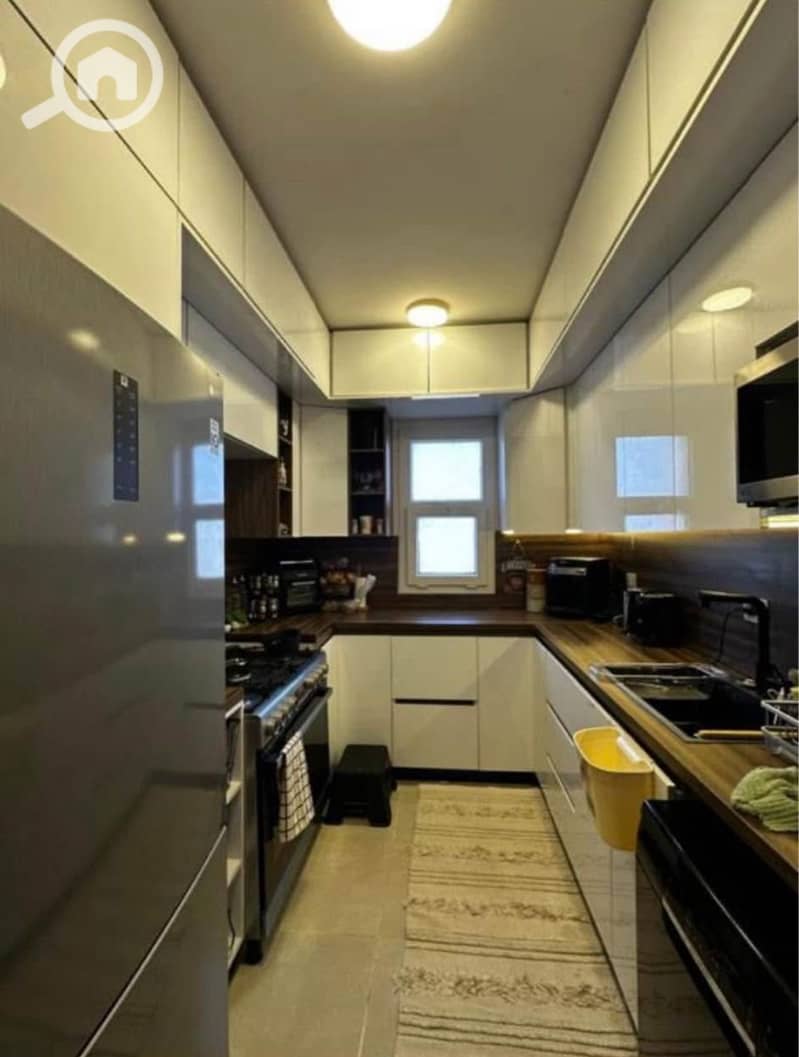 4 fa5ad3ad-4347-4094-80a8-a0883336e09c. jpeg