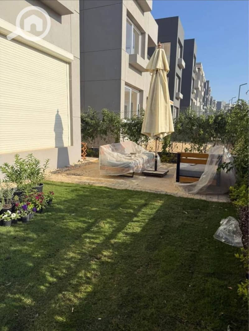 9 17e7f25e-bebb-42f5-8e79-f512c92be873. jpeg