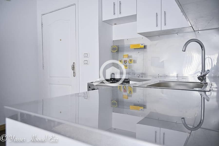 19 cfad2b74-eda8-47a2-978e-caee2efec2a6. jpeg