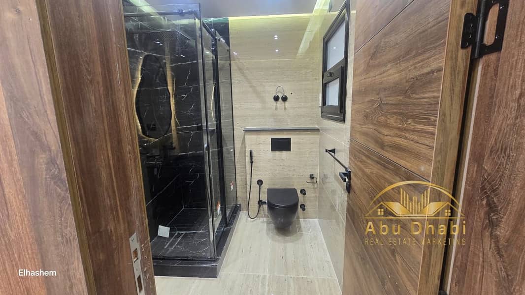 4 e77edb1f-eb03-41d5-b658-e221e2ef81b2. jpg