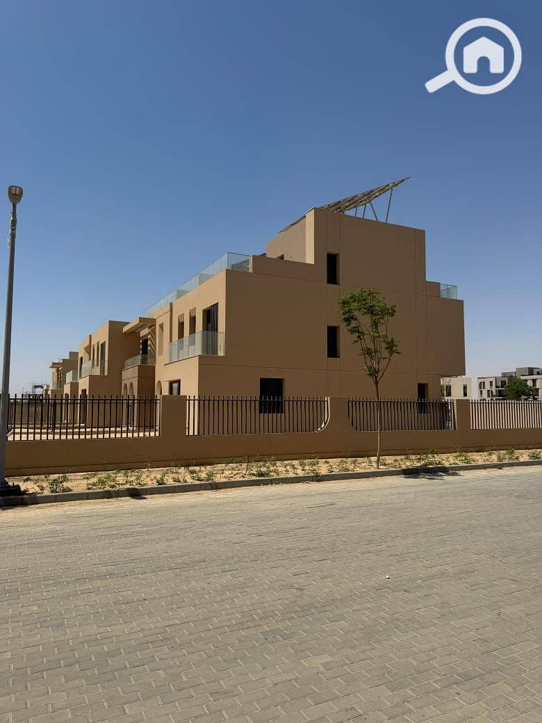 7 fe51d8e1-27ff-40ba-8e7d-ba4c24b22b69. jpg