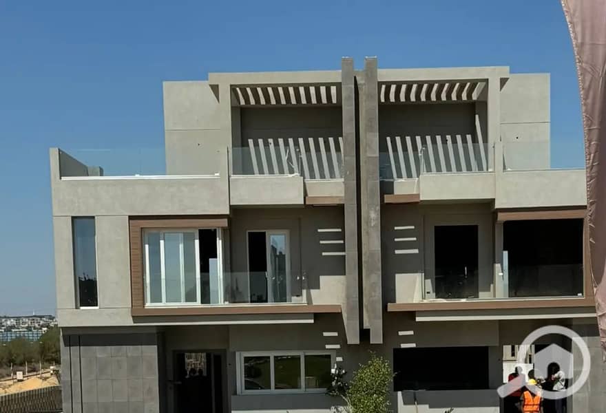 8 7345741-56377o. JPG