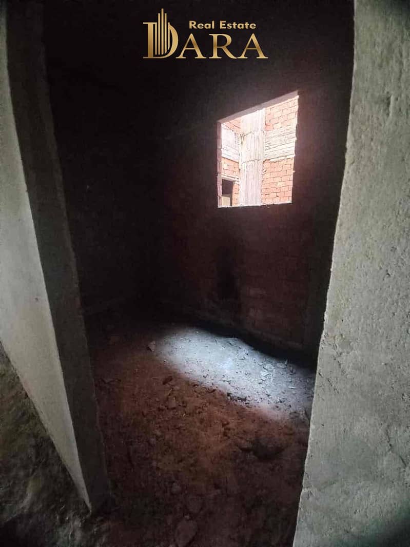 15 e28ec811-973b-45f9-a084-2b35dc7fd159. jpg