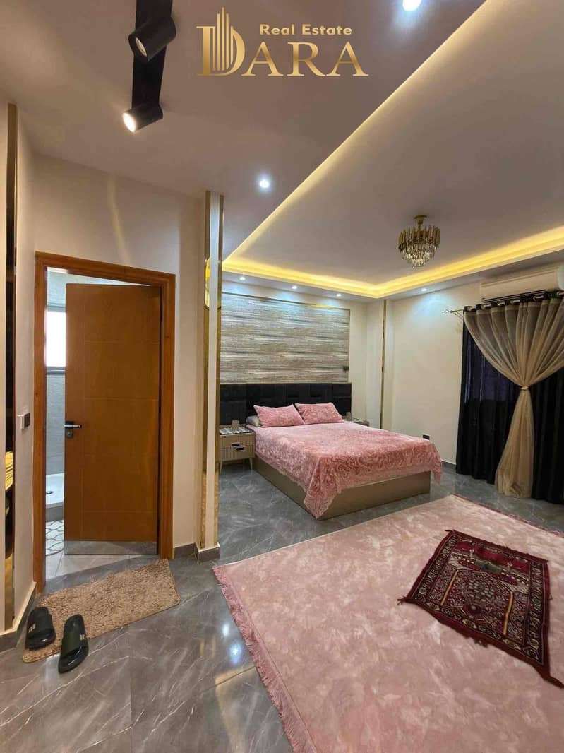 14 93b855d4-ac64-4cca-8c34-2b5117974532. jpg