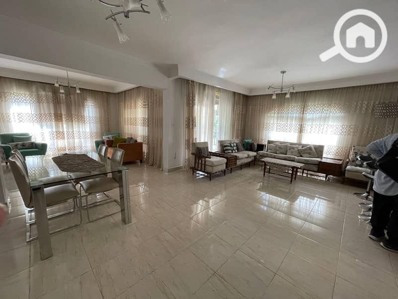 5 ade83aa0-4a5e-4f51-9cbb-fc0629c1b116. jpg