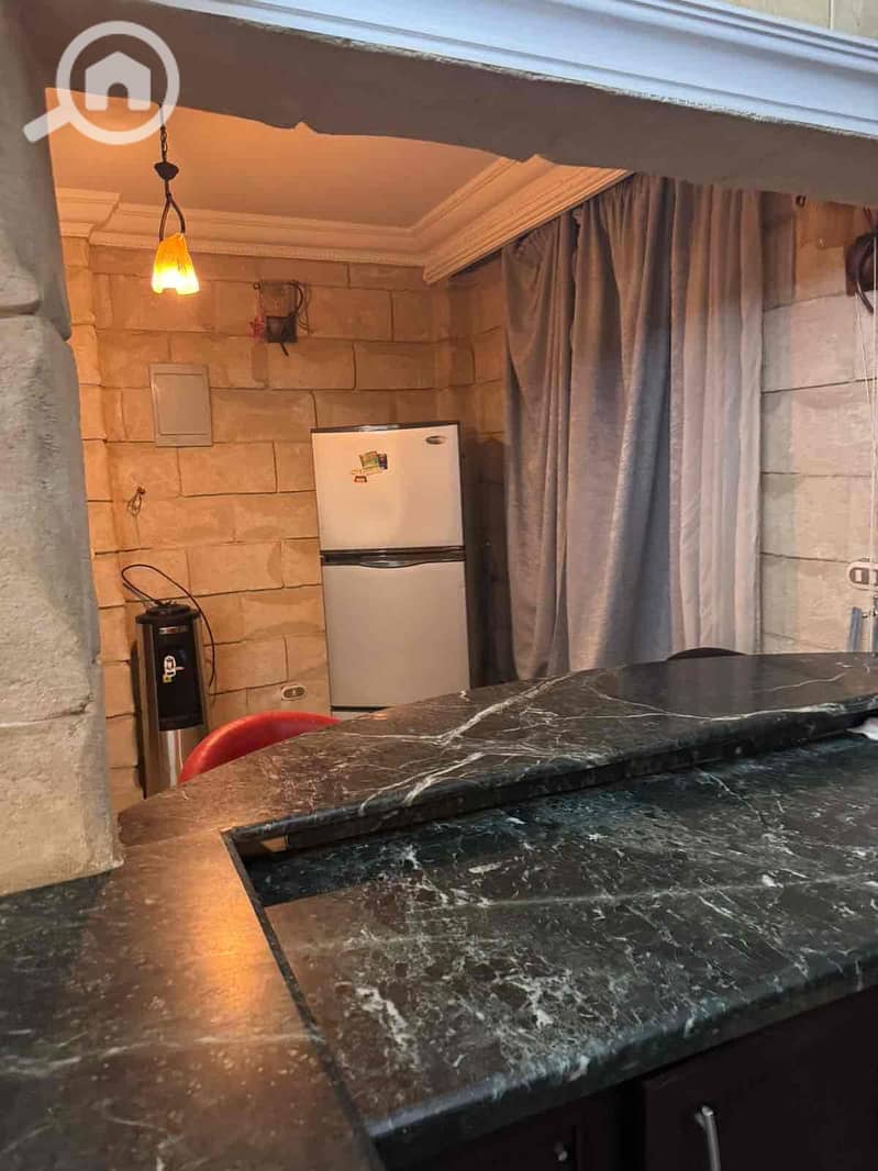 8 1efd3fdc-7764-405e-a1ac-a7990924d737. jpg