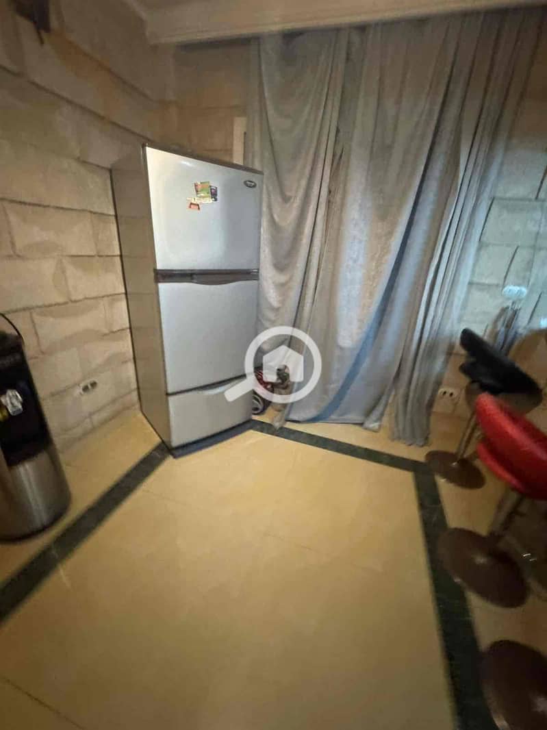 21 22ee475e-84be-4214-ba84-299447e7c854. jpg