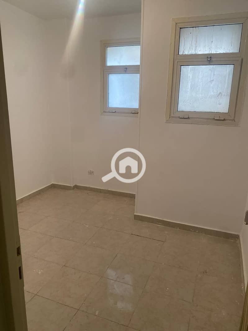 9 53595fdf-54db-44de-9ccb-a9d8104be5e2. jpg