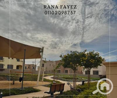 4 Bedroom Villa for Sale in New Cairo, Cairo - Grey Minimalist Fashion Catalog Facebook Post (2). png