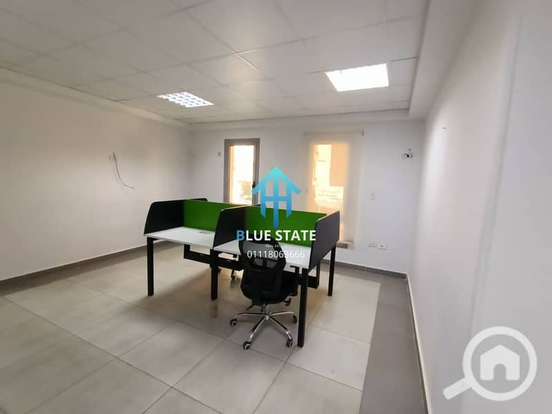 3 01118063666 (1). jpg