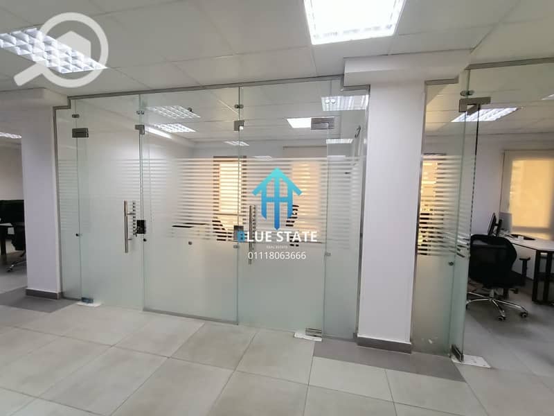 6 01118063666 (8). jpg