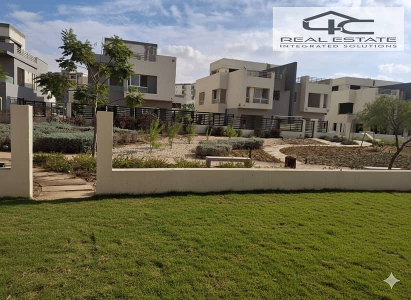 4 Gemini_Generated_Image_6tjaz66tjaz66tja. png