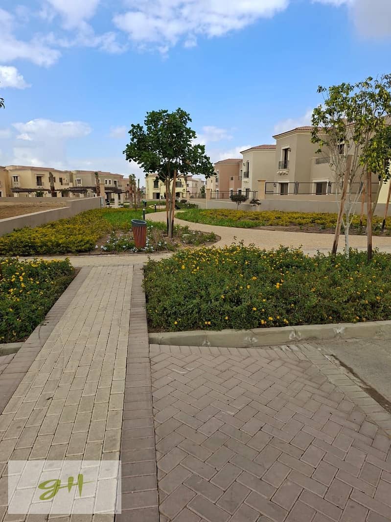 8 606068182_122168395610603813_699461074487032947_n. jpg