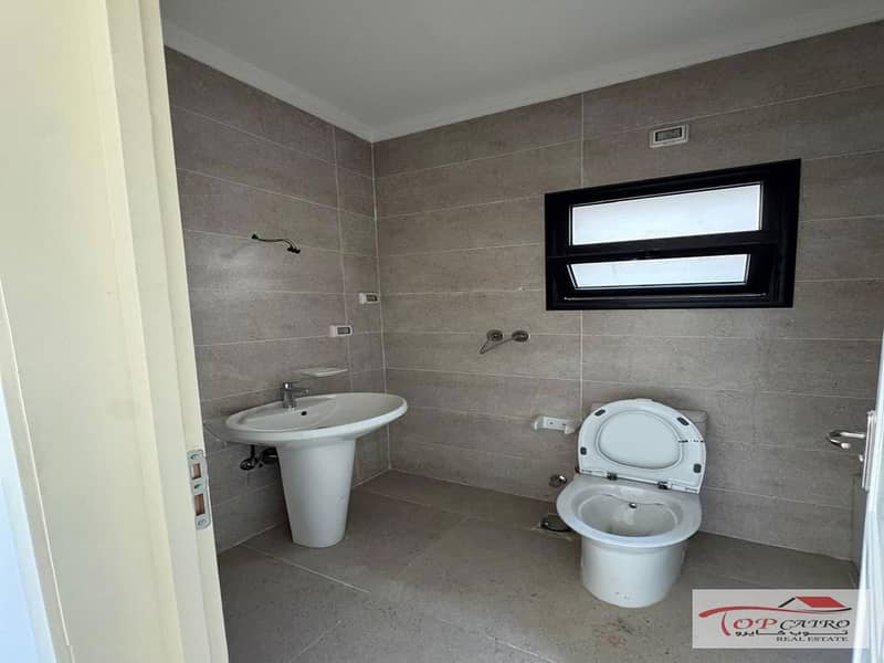 11 WhatsApp Image 2026-01-17 at 10.07. 50 AM (1)_1200x900. jpg