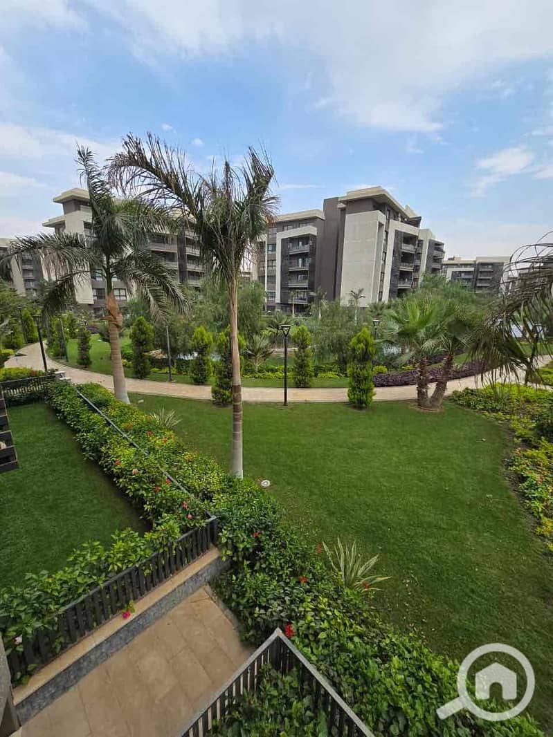 4 f93a7f0d-7310-465a-b76c-58f20fd1871b. jpg