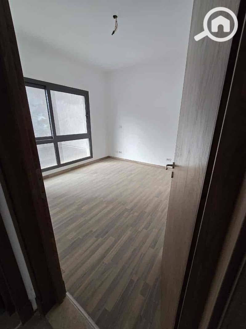 6 d55f841d-a3ad-4581-88b5-8dd05a0439e2. jpg