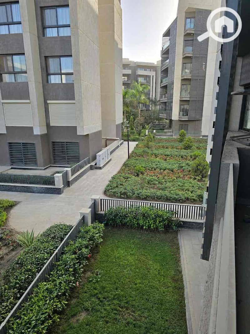 16 3d42b719-e759-4ce8-b527-37c5a606dcbb. jpg