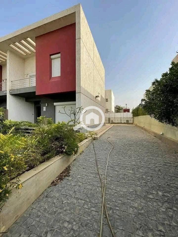 6 152720b7-452a-4d4f-9e44-6aca01ac90f8. jpeg