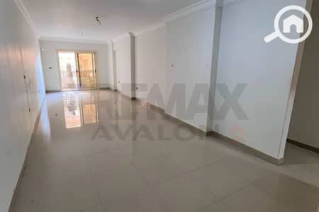 3 Bedroom Flat for Sale in San Stefano, Alexandria - 1. jpg