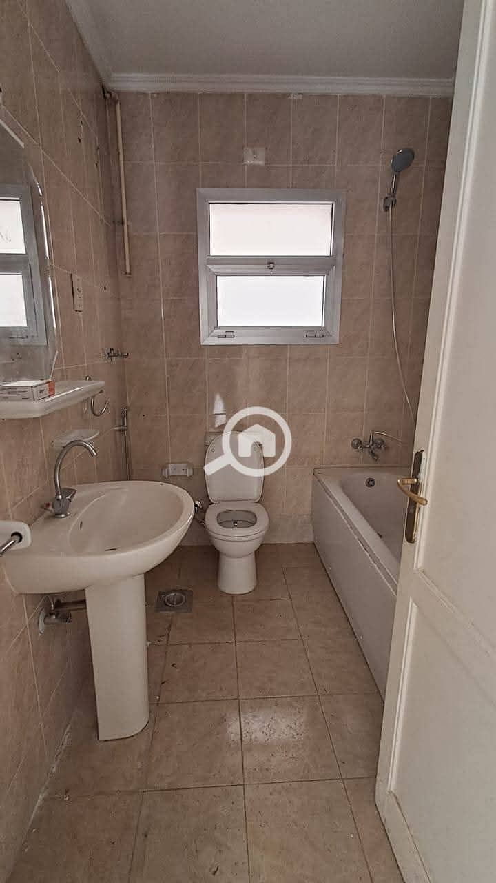 3 9e03cc61-810d-4858-ad40-d08e45487568. jpg