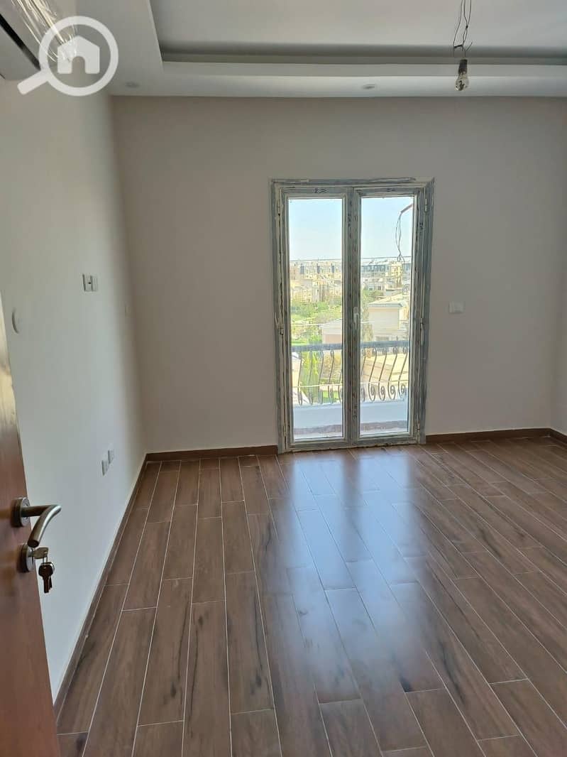 4 WhatsApp Image 2026-01-14 at 21.53. 16. jpeg