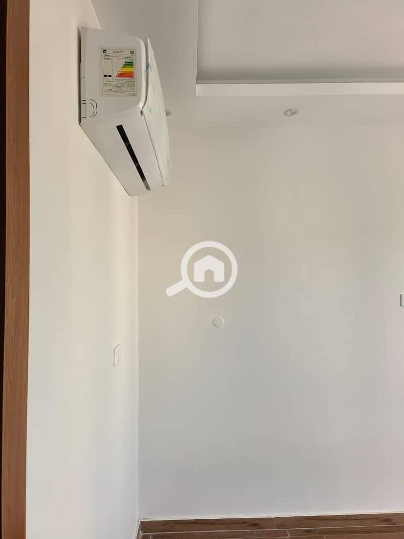 48 WhatsApp Image 2026-01-14 at 21.54. 02. jpeg