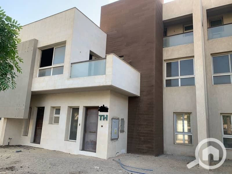 3 5fcb8dce-642a-4e67-9068-366e99c25668. jpg