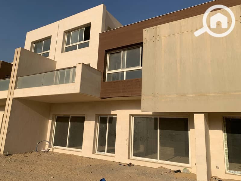 4 ff799851-8832-43f2-b389-7761888b20fa. jpg