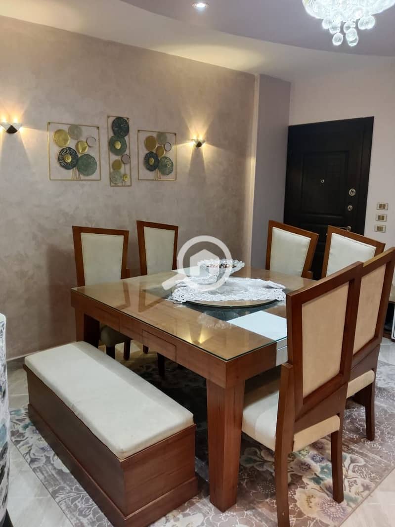 4 ee8957d9-12a8-4dac-89a0-d6869f9ca9a0. jpg