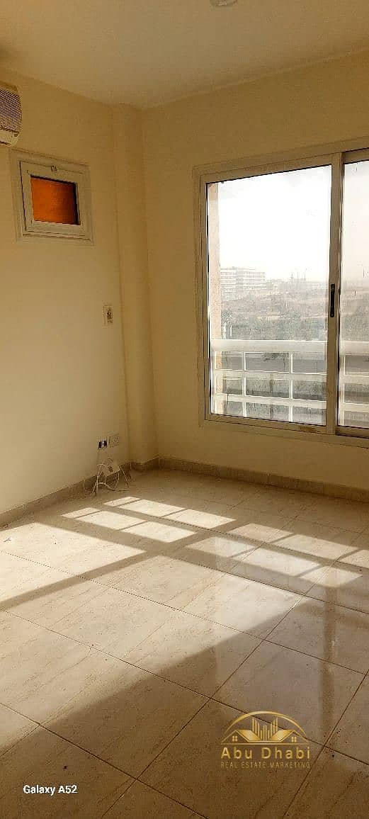 2 af1792c4-2a7b-4788-ae87-b4aeec10059a. jpg