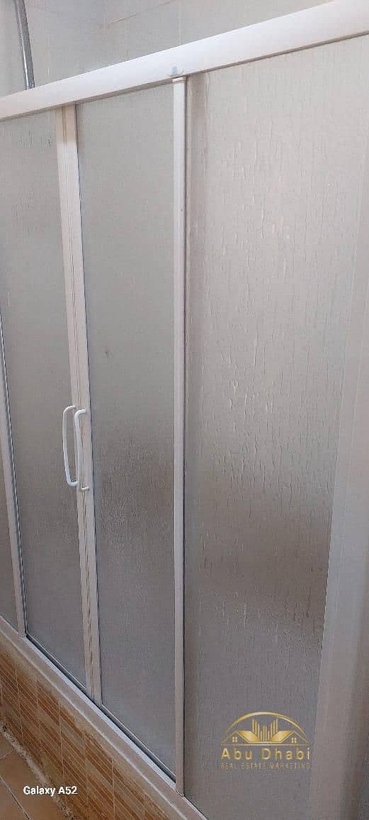 4 873f4022-cab6-492c-bfdc-1b1369086186. jpg