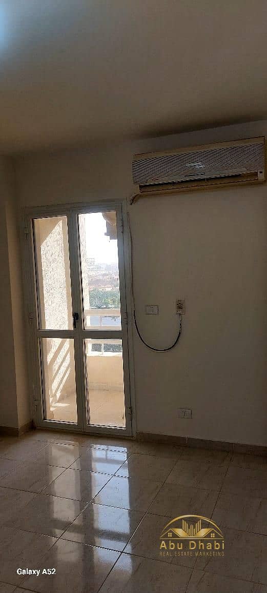 6 089e9d0c-4854-4d17-a7f5-a18dbe25859b. jpg