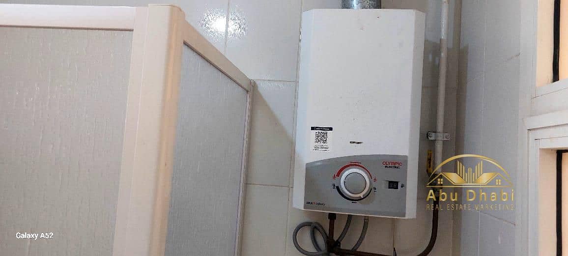 8 103a1eaf-9f77-4cb2-8f8e-4a1493b68941. jpg