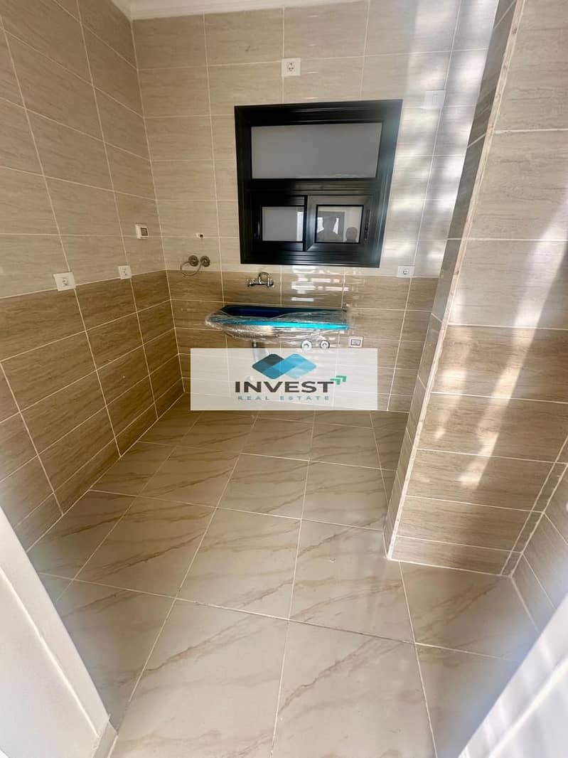 7 ce36ec0c-3dbb-4e4e-8713-e245d6e850eb. jpg