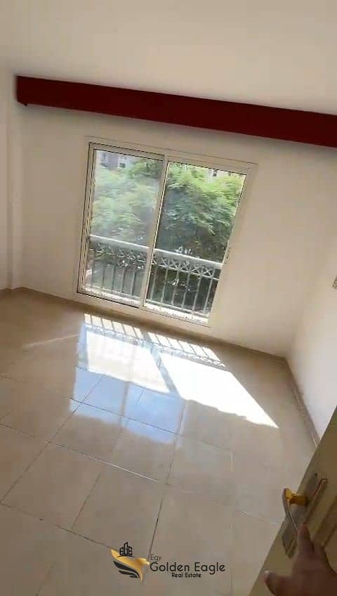 5 296d17ba-8e58-4ee2-a079-891a79a3d479. jpeg