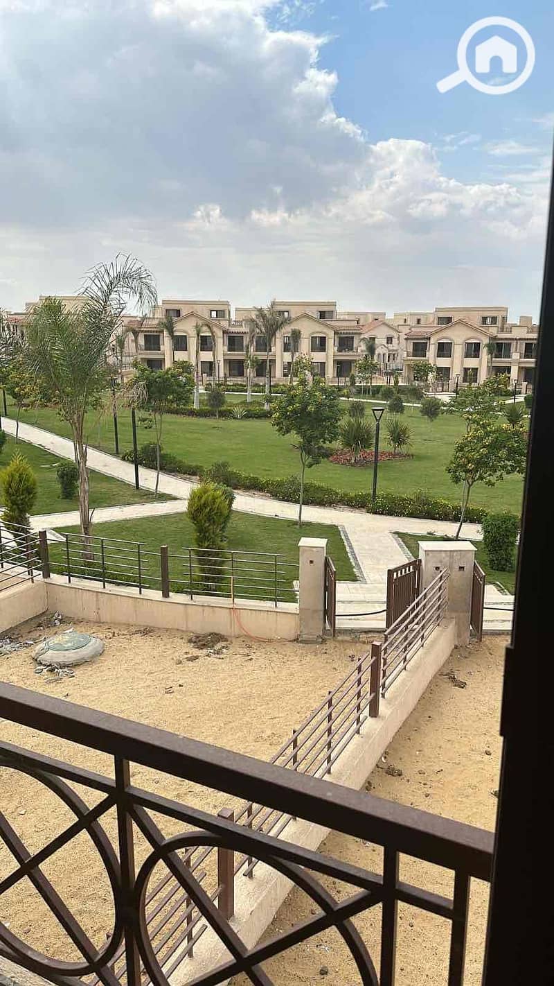 4 f04afe76-4590-4ffb-b85d-057d32411ff2. jpg