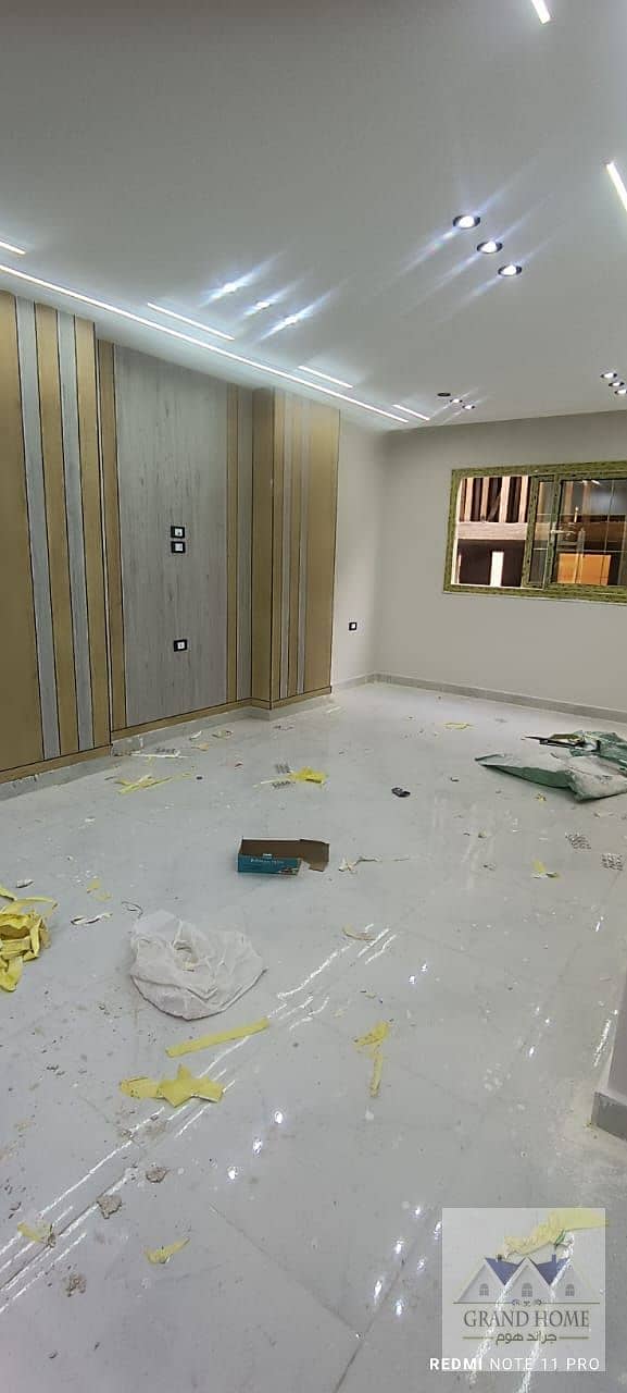 11 def8e481-b61d-444b-8f65-4e42fd035bf3. jpg