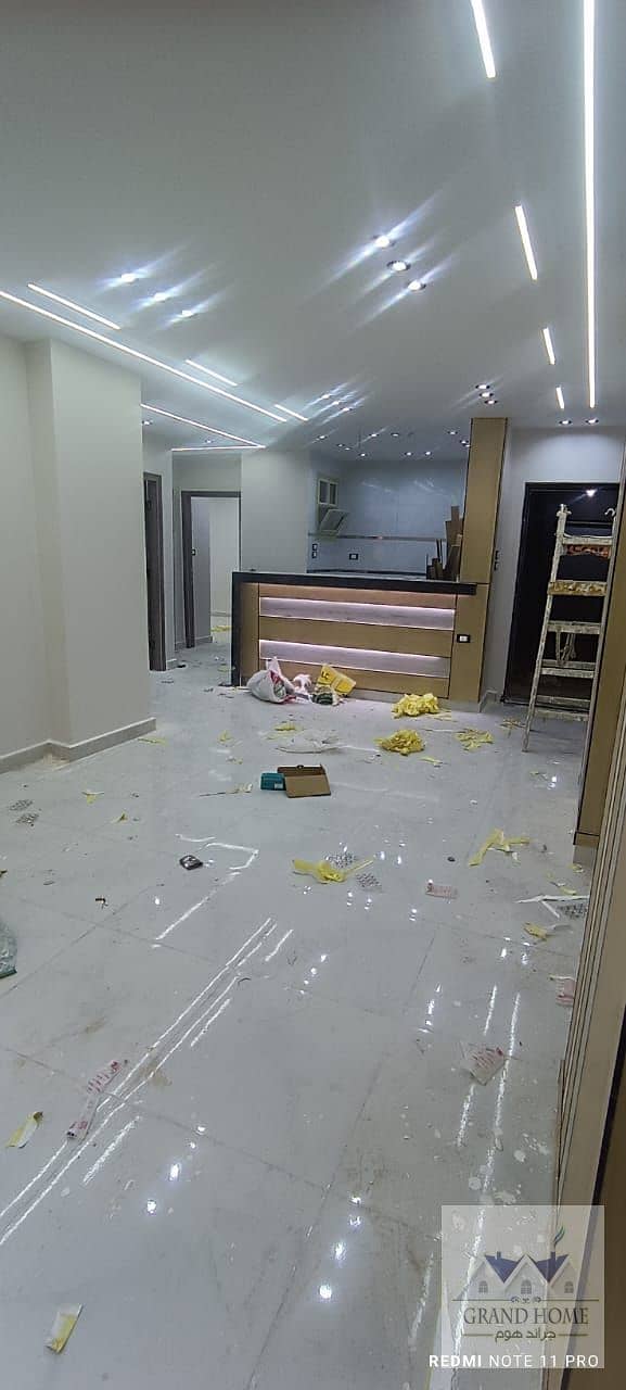 12 e4d37224-7a77-4cd6-abea-fec0e974519c. jpg