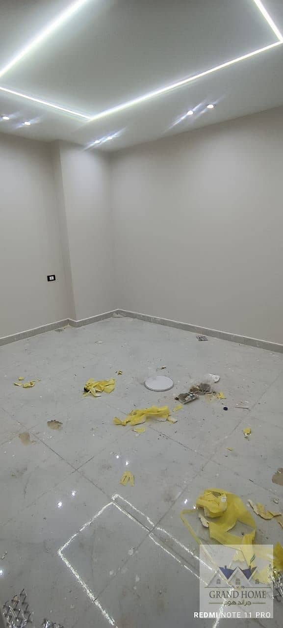 13 ed49505f-200e-4705-8e3c-c9523aaf9f79. jpg