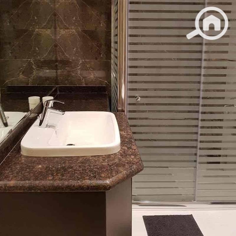 12 8ac44033-9c07-4ece-ae83-15238ce629be. jpg