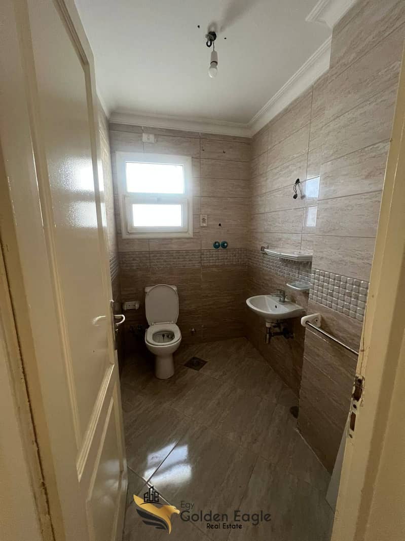 9 615401633_1556207468943113_1608196491072900624_n. jpg