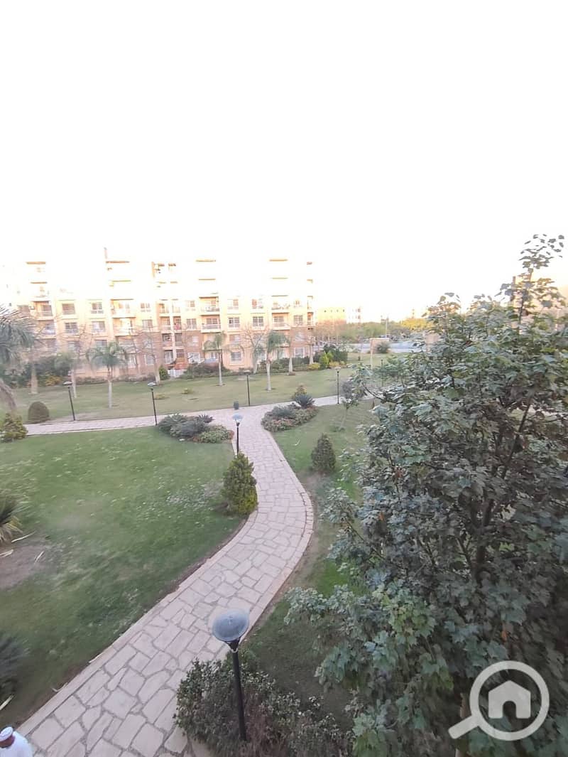 2 36925459-bef8-40b9-ac15-15c319a513fc. jpg