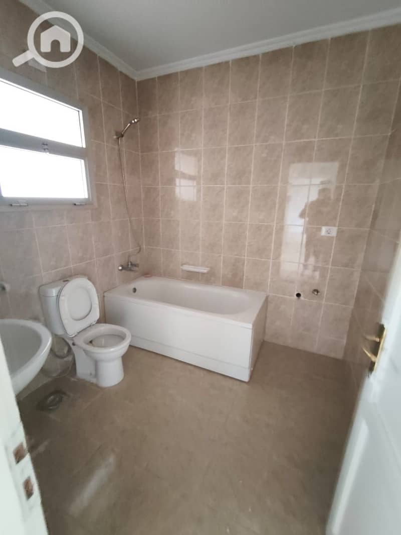 5 4db35812-9155-4dec-9506-8dc45fae4538. jpg