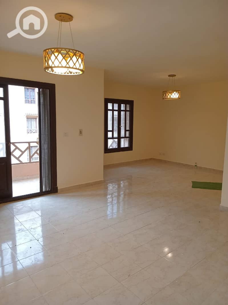 2 7433196d-71ae-4b48-9b38-26e9f7585eb5. jpeg