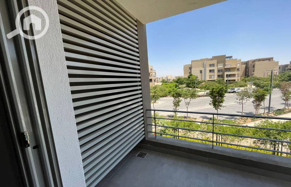 3 WhatsApp Image 2025-11-20 at 12.51. 31 AM_1400x900. jpg