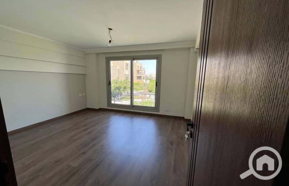 5 WhatsApp Image 2025-11-20 at 12.50. 59 AM_1400x900. jpg