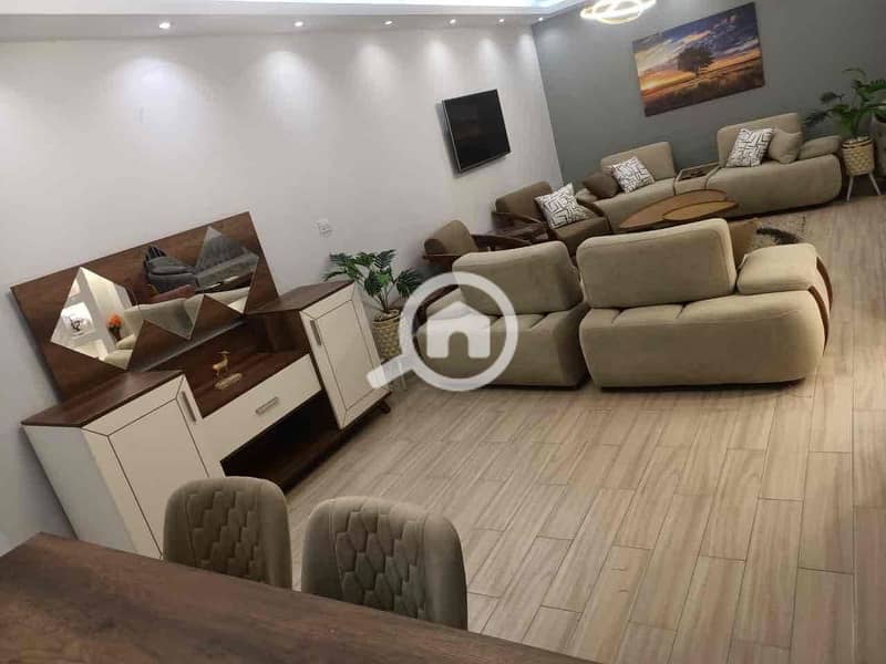 5 a1708fb6-e5cc-420b-9e35-711feeba5955. jpg