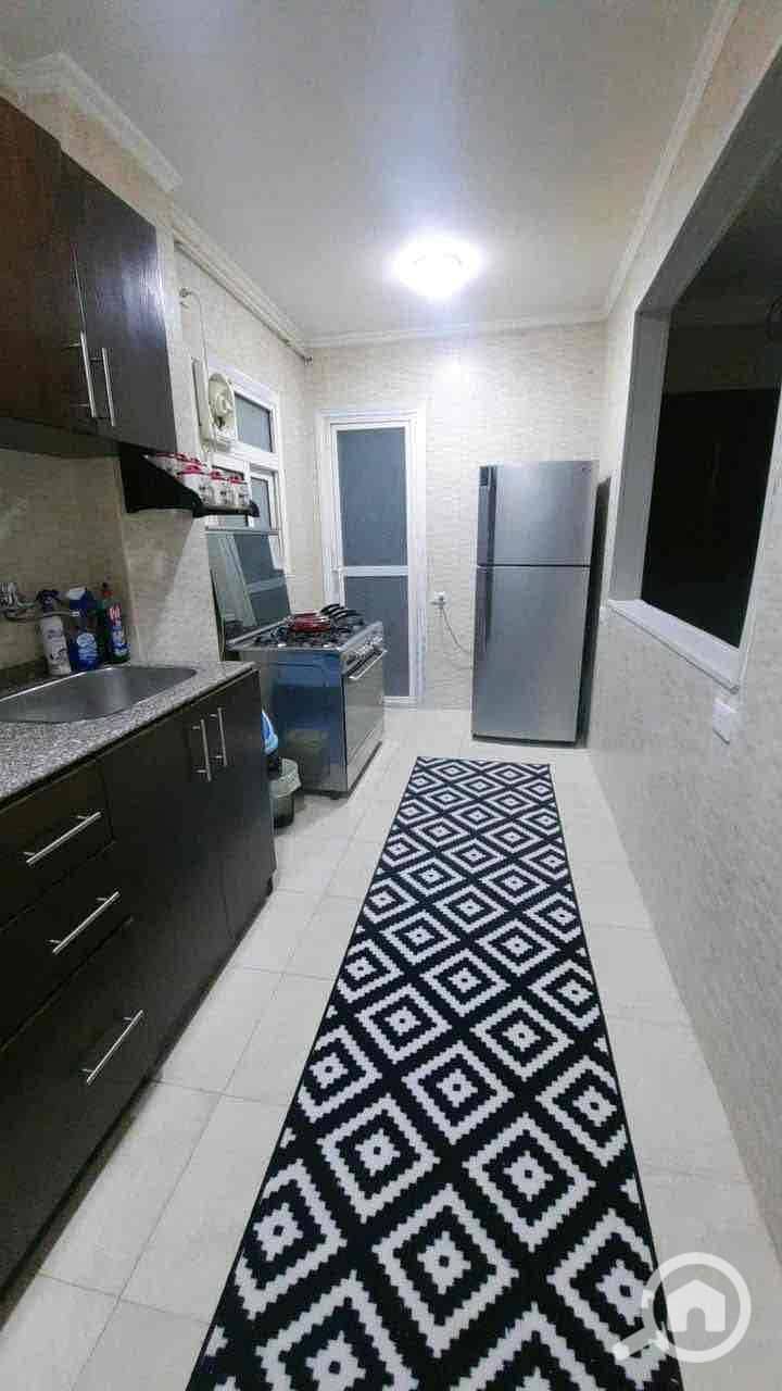 4 0eb4852e-62ba-48bf-bd97-6f5031fc676d. jpg