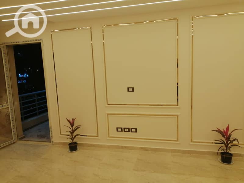 5 815303f4-1794-4e9f-a8f9-967ab3e9882c. jpg